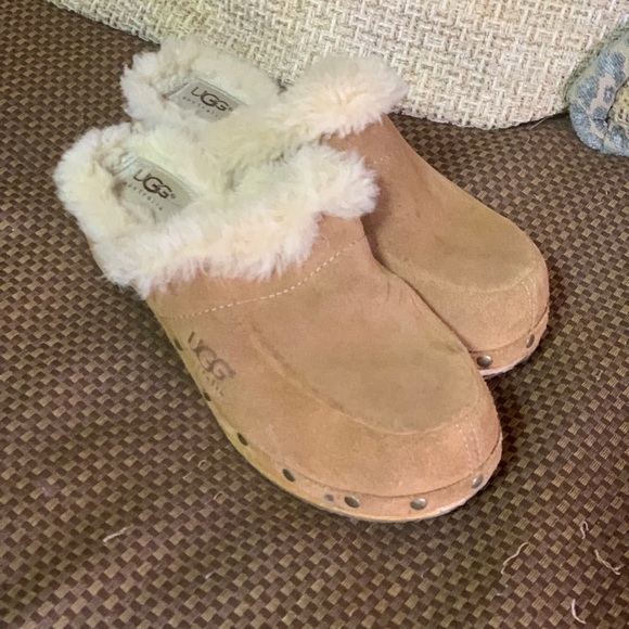 UGG Shoes - Ugg Clogs US sz6